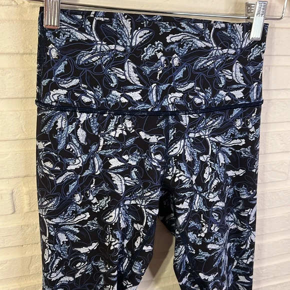 Lululemon Embellished Multi Wunder Under High Rise Cropped Legging, Women’s 4 - Picture 4 of 9